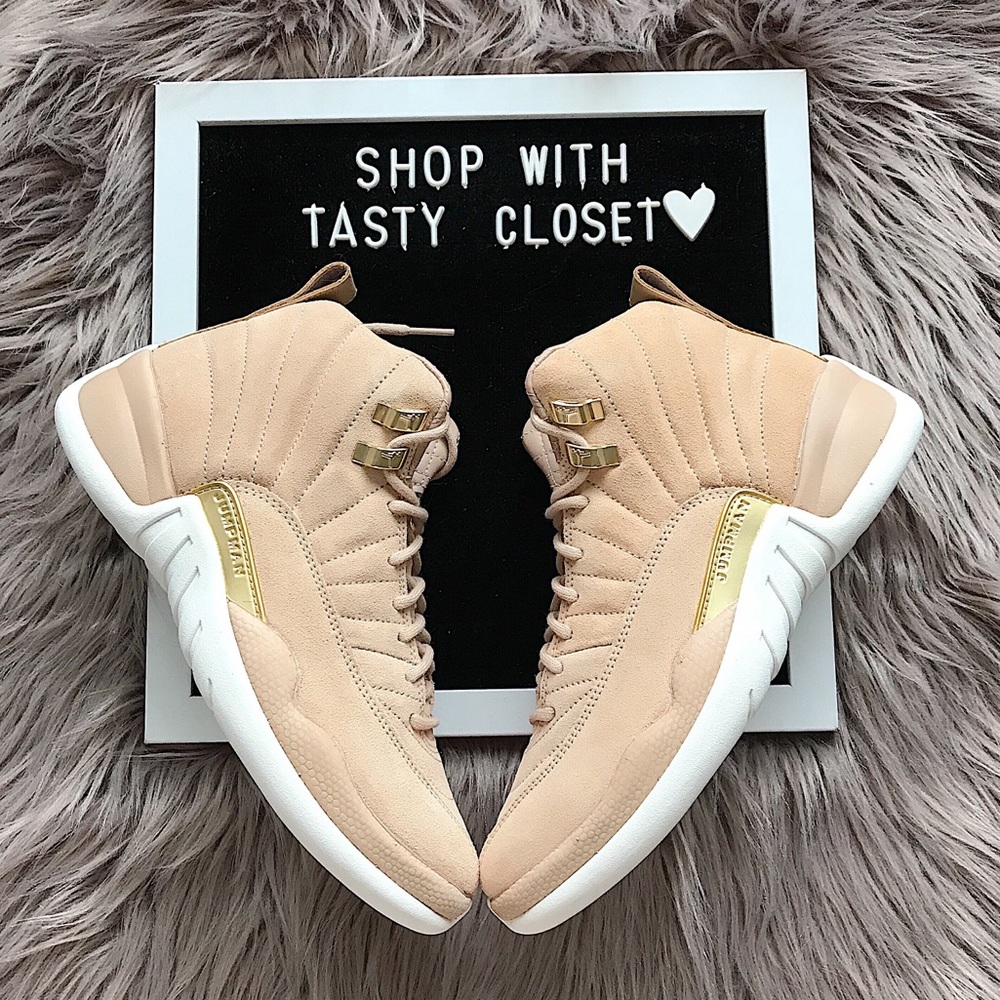 Nike air jordan 12 retro sneakers - Picture 3 of 6
